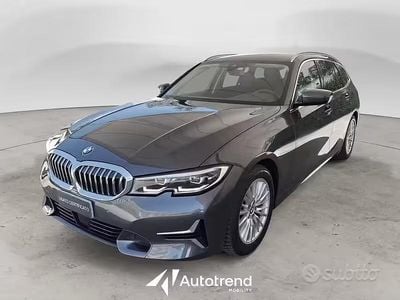 Usata BMW 320e Luxury Line 190 CV (139 kW) 2021 Grigio Station wagon