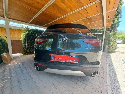 Usata Alfa Romeo Stelvio 210 CV (154 kW) 2017 Nero SUV