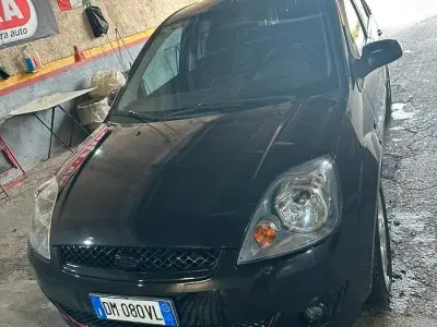 Usata Ford Fiesta 75 CV (55 kW) 2008 Nero Utilitaria
