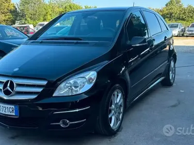 Usata Mercedes B170 Style 116 CV (85 kW) 2010 Nero Monovolume