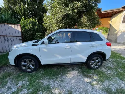 Usata Suzuki Vitara Cool 120 CV (88 kW) 2018 Bianco SUV