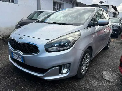 Usata Kia Carens 115 CV (84 kW) 2014 Grigio Monovolume
