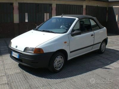 Usata Fiat Punto Cabriolet S 58 CV (42 kW) 1994 Bianco pastello Cabrio