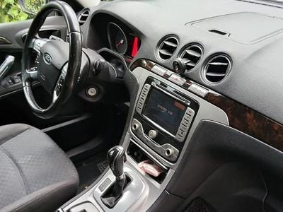 Usata Ford Galaxy Ghia 131 CV (96 kW) 2008 Grigio Monovolume