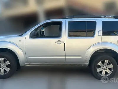 Usata Nissan Pathfinder 171 CV (125 kW) 2006 Grigio SUV