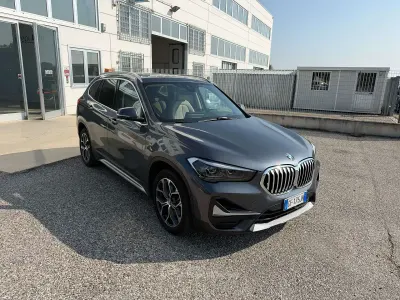 Begagnad BMW X1 xLine 150 HK (110 kW) 2021 Grå SUV