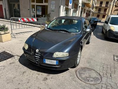 Nero Usata 2002 Alfa Romeo 147 Distinctive Utilitaria | 1900 € (Buon prezzo)