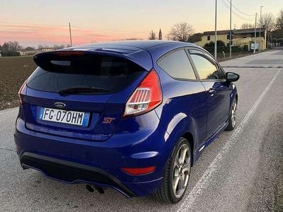 Usata Ford Fiesta ST 182 CV (133 kW) 2016 Berlina