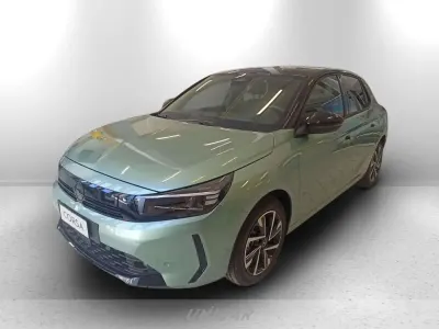 Nuova Opel Corsa 110 CV (80 kW) 2026 Interni in tessuto banda black Utilitaria