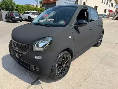 Usata Smart ForFour 71 CV (52 kW) 2019 Grigio Utilitaria
