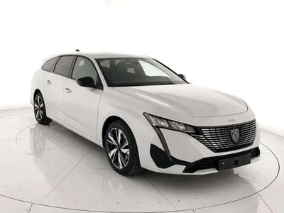 Usata Peugeot 308 Allure 131 CV (96 kW) 2024 Metallisee vernis blanc okenit Berlina
