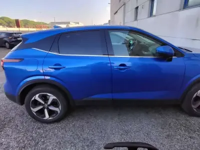 Usata Nissan Qashqai N-Connecta 140 CV (102 kW) 2021 Blu/azzurro SUV