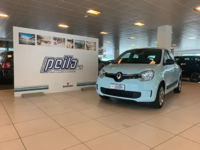 Usata Renault Twingo 60 kW (82 CV) 2022 Blu/azzurro Utilitaria