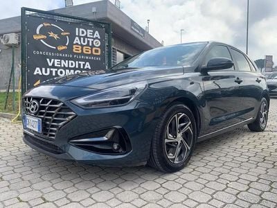 Usata Hyundai i30 Prime 120 CV (88 kW) 2023 Blu/azzurro Berlina