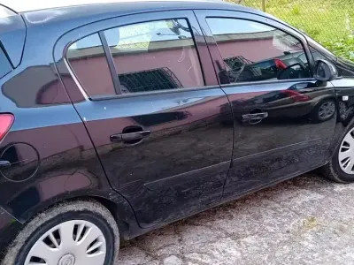 Usata Opel Corsa 75 CV (55 kW) 2007 Utilitaria