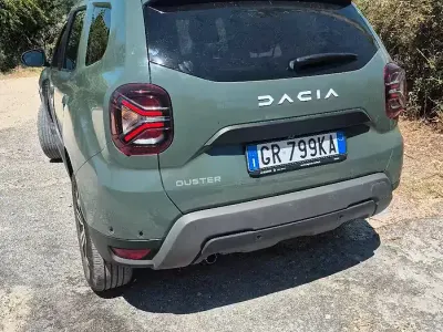 Usata Dacia Duster 101 CV (74 kW) 2023 Verde SUV