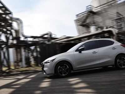 usata Mazda 2 1.5 e-Skyactiv-G 90 CV M Hybrid Centre-Line nuova a Modena