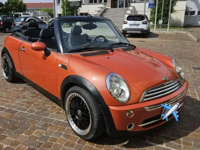 Usata Mini Cooper Cabriolet 116 CV (85 kW) 2005 Cabrio