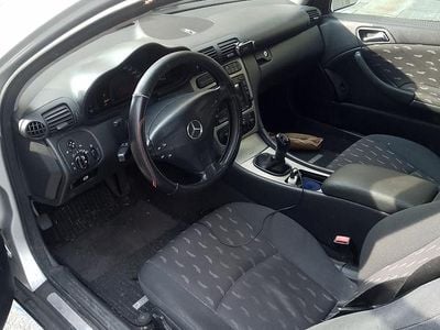 Usata Mercedes 220 2003 Grigio Berlina