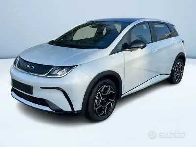 Nuova BYD Dolphin Design 2026 Bianco Utilitaria