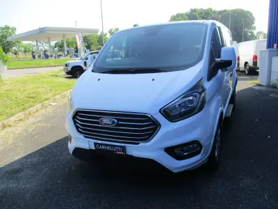 Usata Ford Tourneo Custom Titanium 131 CV (96 kW) 2020 Bianco frozen Furgone