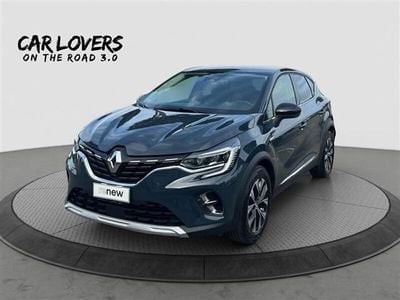Usata Renault Captur Techno 145 CV (106 kW) 2023 Blu scuro SUV