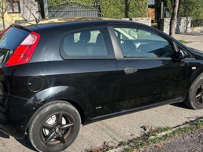 Usata Fiat Grande Punto Active 75 CV (55 kW) 2008 Nero Utilitaria