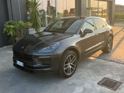 Używany Porsche Macan 265 KM (194 kW) 2021 Czarny SUV