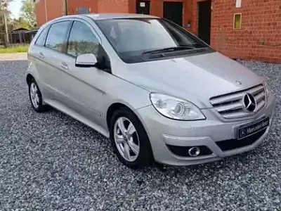 Usata Mercedes B200 193 CV (141 kW) 2008 Grigio Monovolume