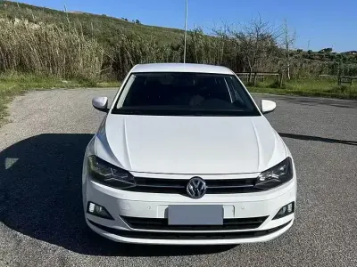 Usata VW Polo Comfortline 95 CV (69 kW) 2019 Bianco Utilitaria