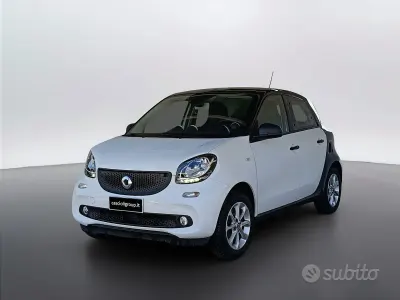 Usata Smart ForFour 71 CV (52 kW) 2019 Bianco Utilitaria