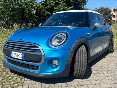 Usata Mini Cooper D Business 116 CV (85 kW) 2015 Blu Utilitaria