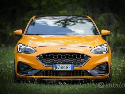 Usata Ford Focus ST 330 CV (242 kW) 2019 Berlina