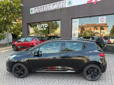Usata Renault Clio IV 73 CV (53 kW) 2013 Nero Berlina