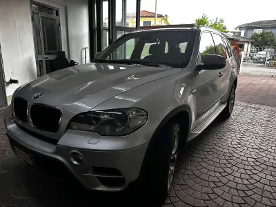Usata BMW X5 Efficient Dynamics 245 CV (180 kW) 2011 Grigio SUV