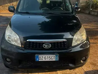 Usata Daihatsu Terios HIRO 105 CV (77 kW) 2009 Nero SUV