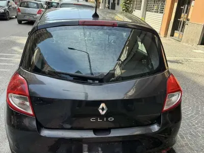 Usata Renault Clio II 58 CV (42 kW) 2009 Berlina