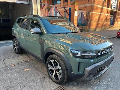 Nuova Dacia Duster Journey 101 CV (74 kW) 2025 Verde Station wagon