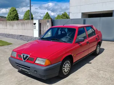 Usata Alfa Romeo 33 86 CV (63 kW) 1989 Rosso Berlina