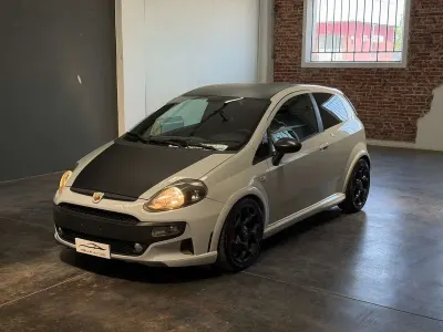 Usata Abarth Punto 179 CV (131 kW) 2013 Grigio Utilitaria