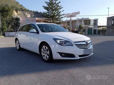 Usata Opel Insignia 140 CV (102 kW) 2014 Station wagon