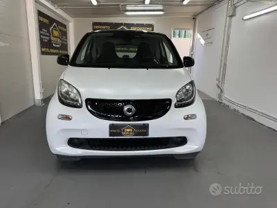 Usata Smart ForTwo Coupé Passion 71 CV (52 kW) 2015 Bianco Coupé