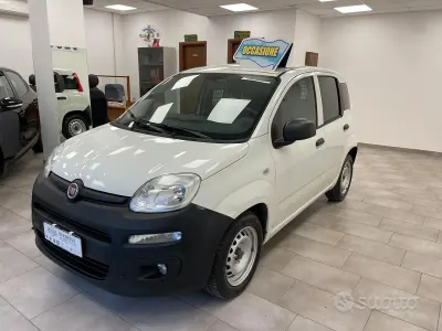 Usata Fiat Panda Pop 80 CV (58 kW) 2016 Bianco Utilitaria