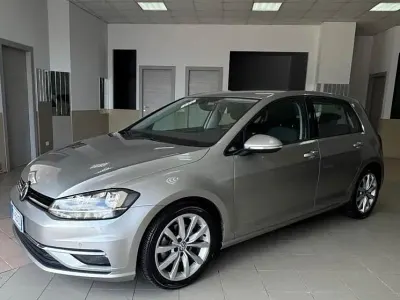 Usata VW Golf VII Executive 115 CV (84 kW) 2018 Argento Berlina