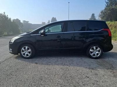 Usata Peugeot 5008 115 CV (84 kW) 2013 Nero Monovolume