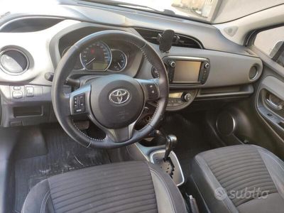 usata Toyota Yaris - 2015