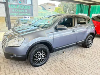 Usata Nissan Qashqai Tekna 117 CV (86 kW) 2009 Grigio SUV
