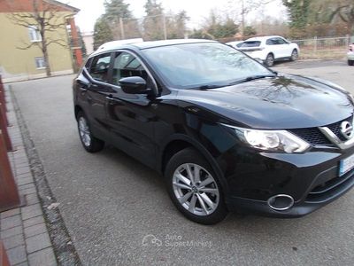 Usata Nissan Qashqai 110 CV (80 kW) 2016 Nero SUV