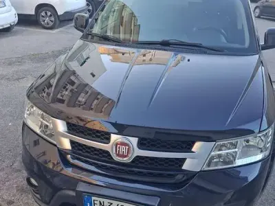 Usata Fiat Freemont Urban 170 CV (125 kW) 2012 Blu/azzurro SUV