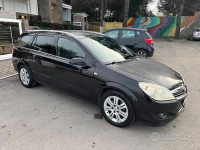 Usata Opel Astra 2007 Nero Station wagon